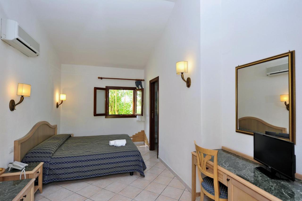 Hotel Cala Mirto Budoni Esterno foto