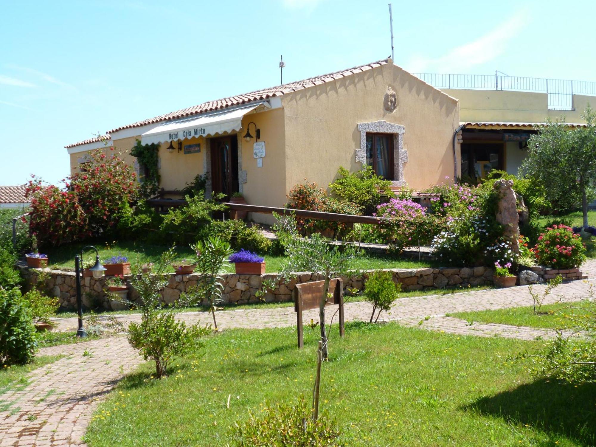 Hotel Cala Mirto Budoni Esterno foto