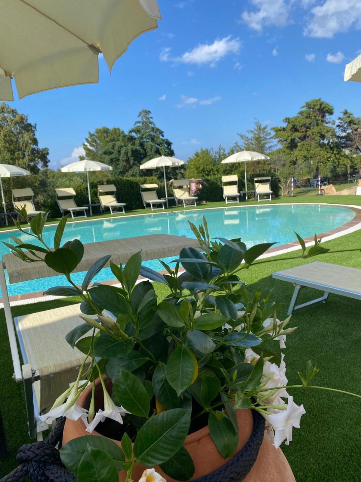 Hotel Cala Mirto Budoni Esterno foto